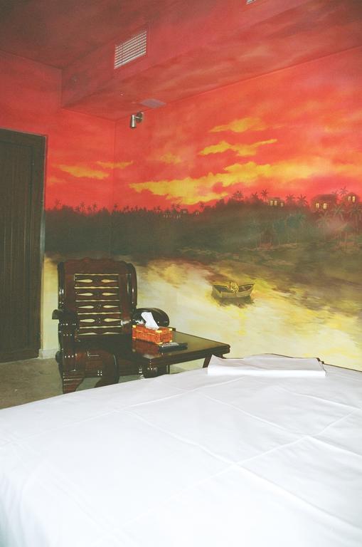 Motel Acapulco เยเรวาน ภายนอก รูปภาพ