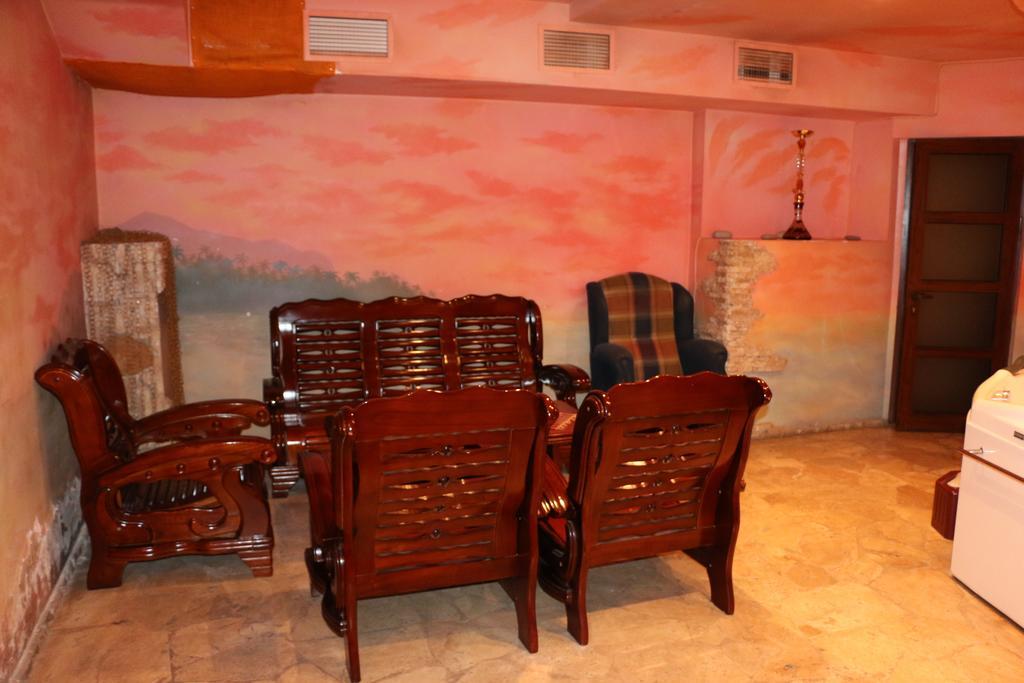Motel Acapulco เยเรวาน ภายนอก รูปภาพ