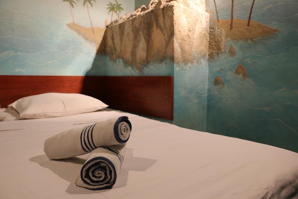 Motel Acapulco เยเรวาน ภายนอก รูปภาพ