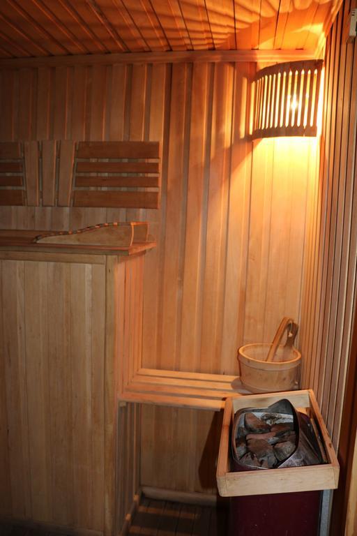 Motel Acapulco เยเรวาน ภายนอก รูปภาพ