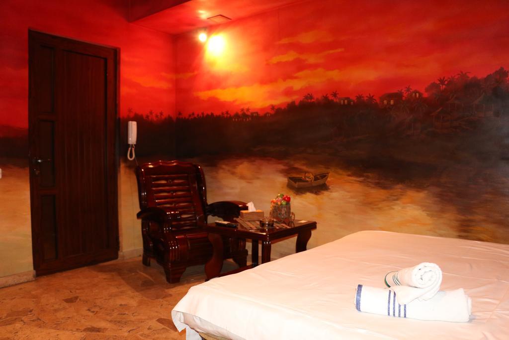 Motel Acapulco เยเรวาน ภายนอก รูปภาพ