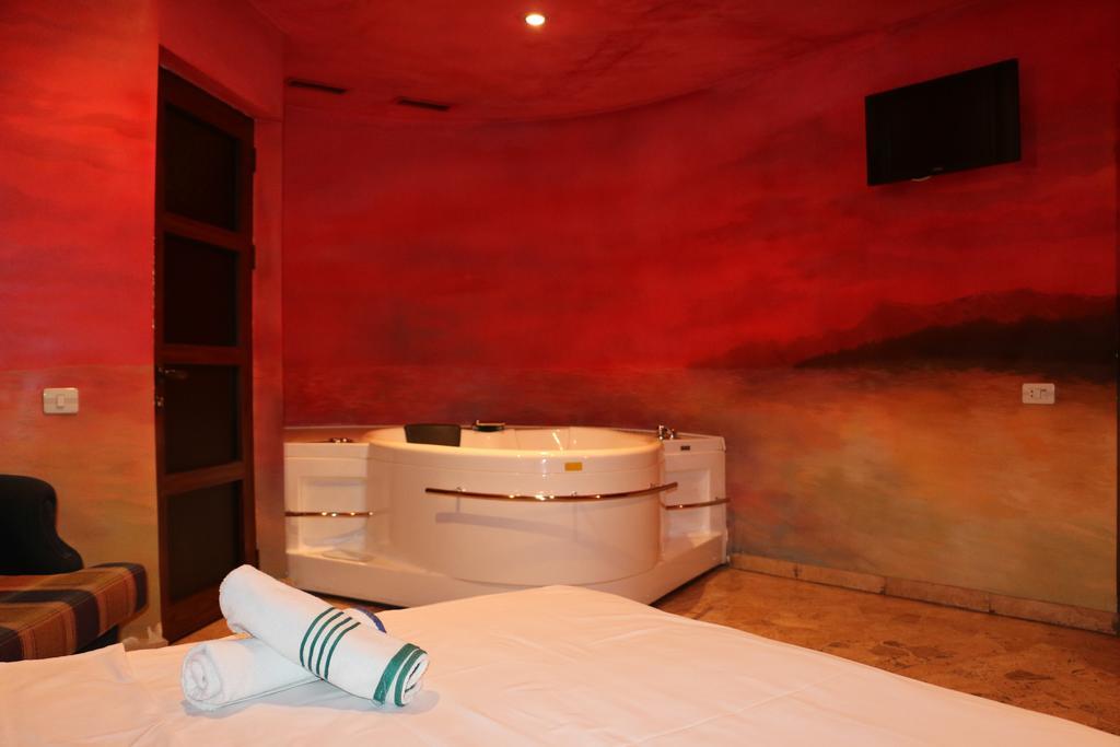Motel Acapulco เยเรวาน ภายนอก รูปภาพ