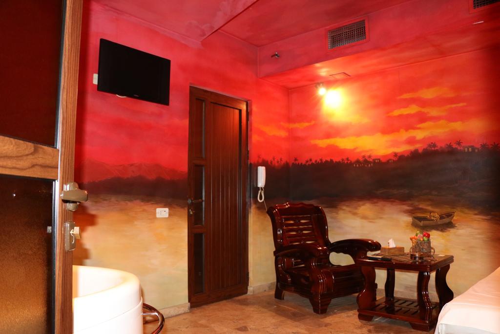 Motel Acapulco เยเรวาน ภายนอก รูปภาพ